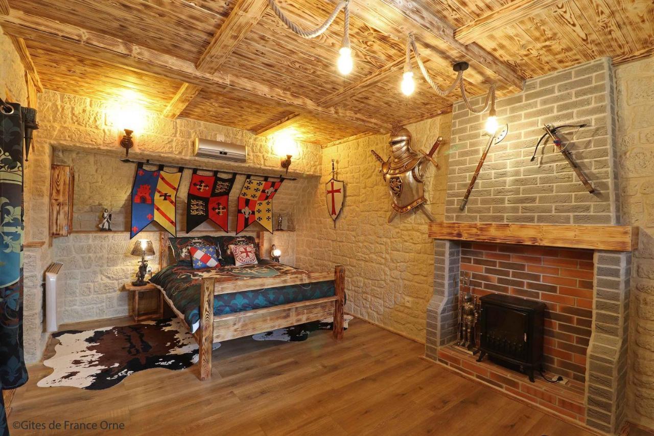 chambre d'hôte medieval du vieux bourg Chailloue Exterior foto